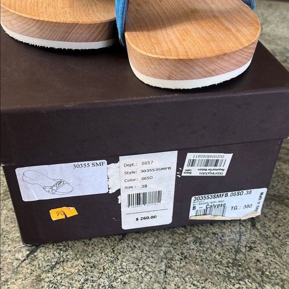 Scholl by Celine Blue Sandals with Gold Fish Accent 7.5 - Picture 3 of 5